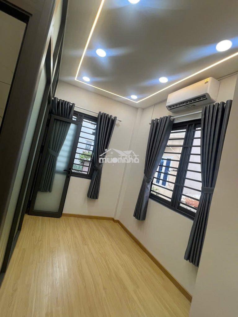 Siêu rẻ!! phùng văn cung (p.7, pn)  3 tầng - sát mặt tiền - chỉ 3.3 tỷ - 3