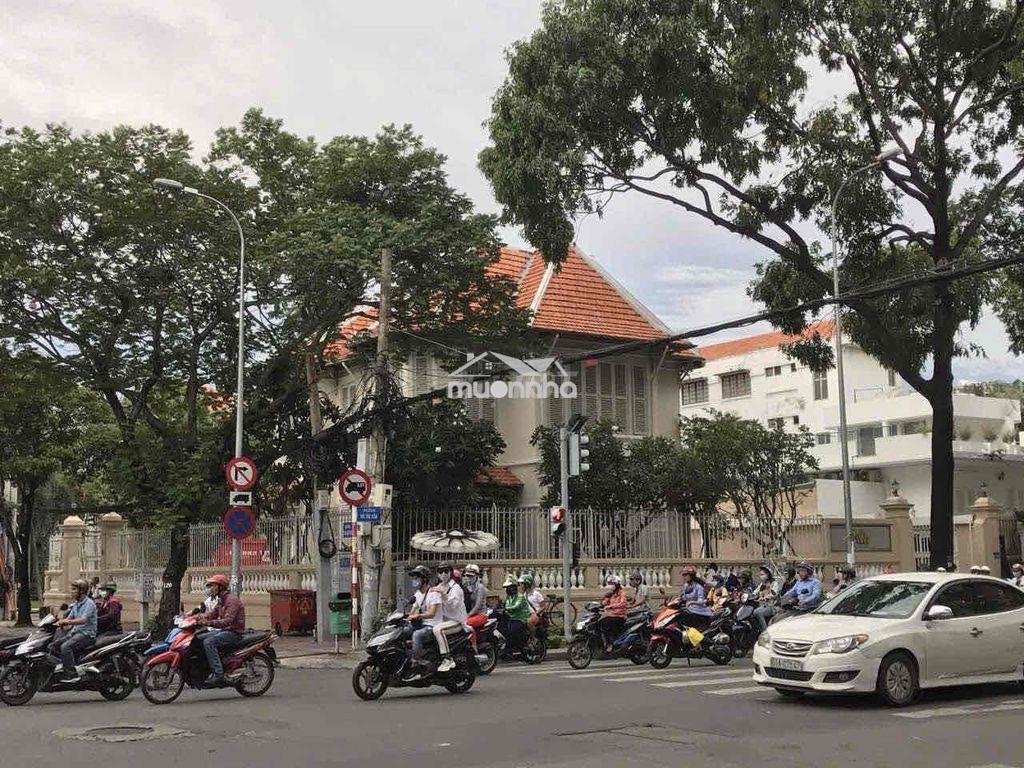Cho thuê góc 3 mặt tiền quận 3 - 3