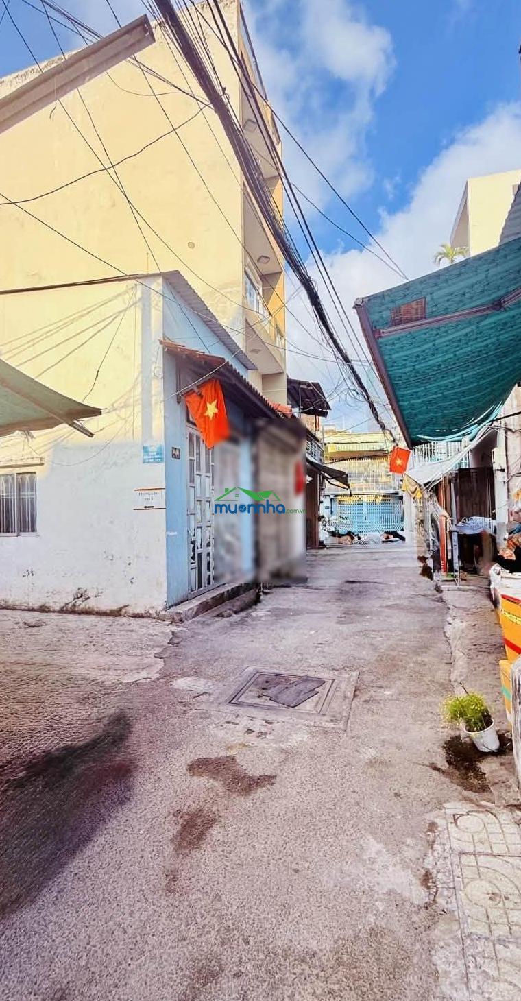 Nhà đường số 18, ngay gần cv làng hoa, lô góc, hẻm xe hơi gần mặt tiền, dt 50m2, giá chỉ 5.85tỷ tl - 2