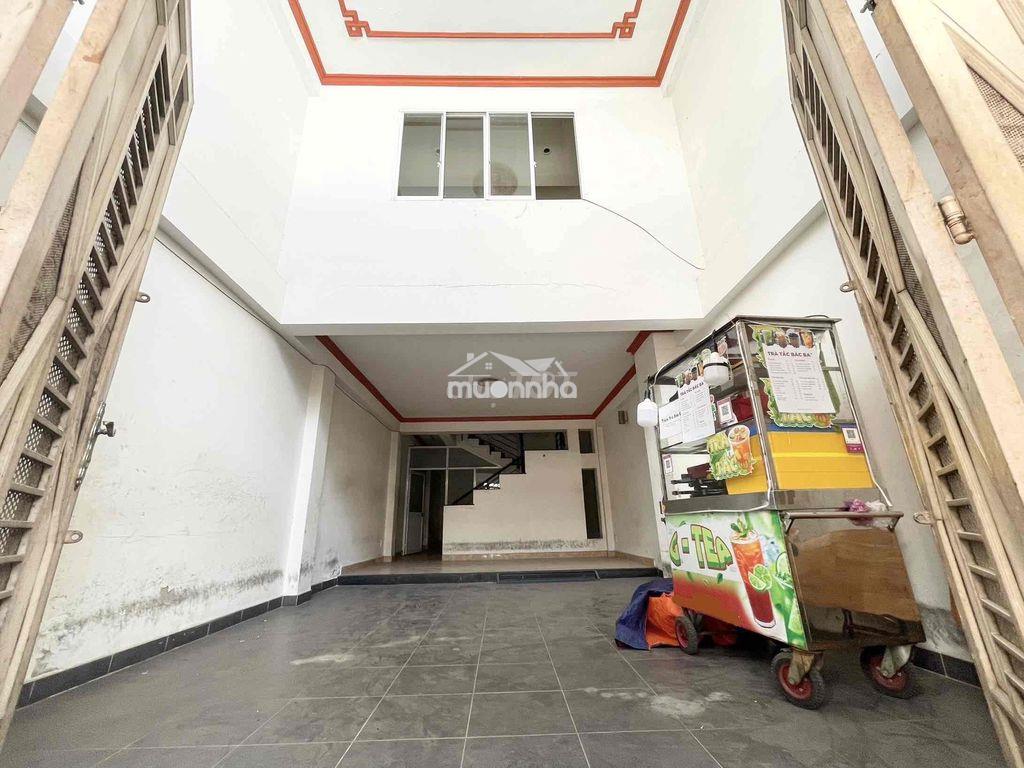 Bán nhà 5tầng 80m2 hẻm4m giá rẻ chỉ 8,2tỷ gần cầu chà và  quận 8 - 3