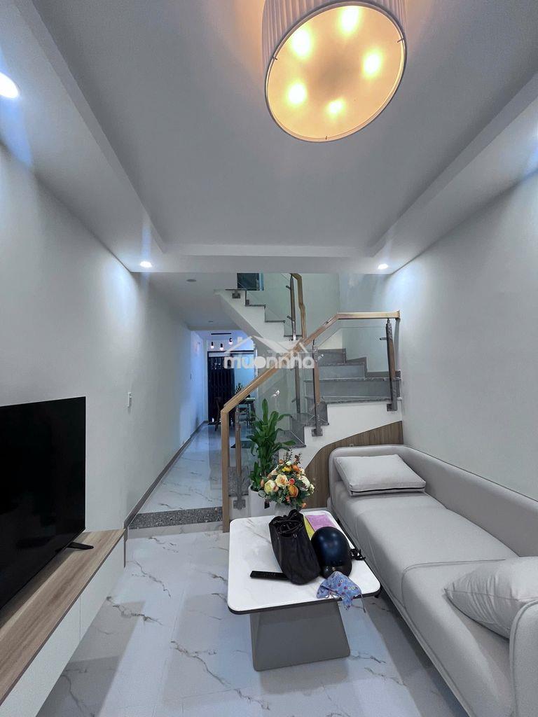 Bán nhà 34m2 hẻm 274 võ văn tần. phường 5. nhà mới đẹp, full nội thất
