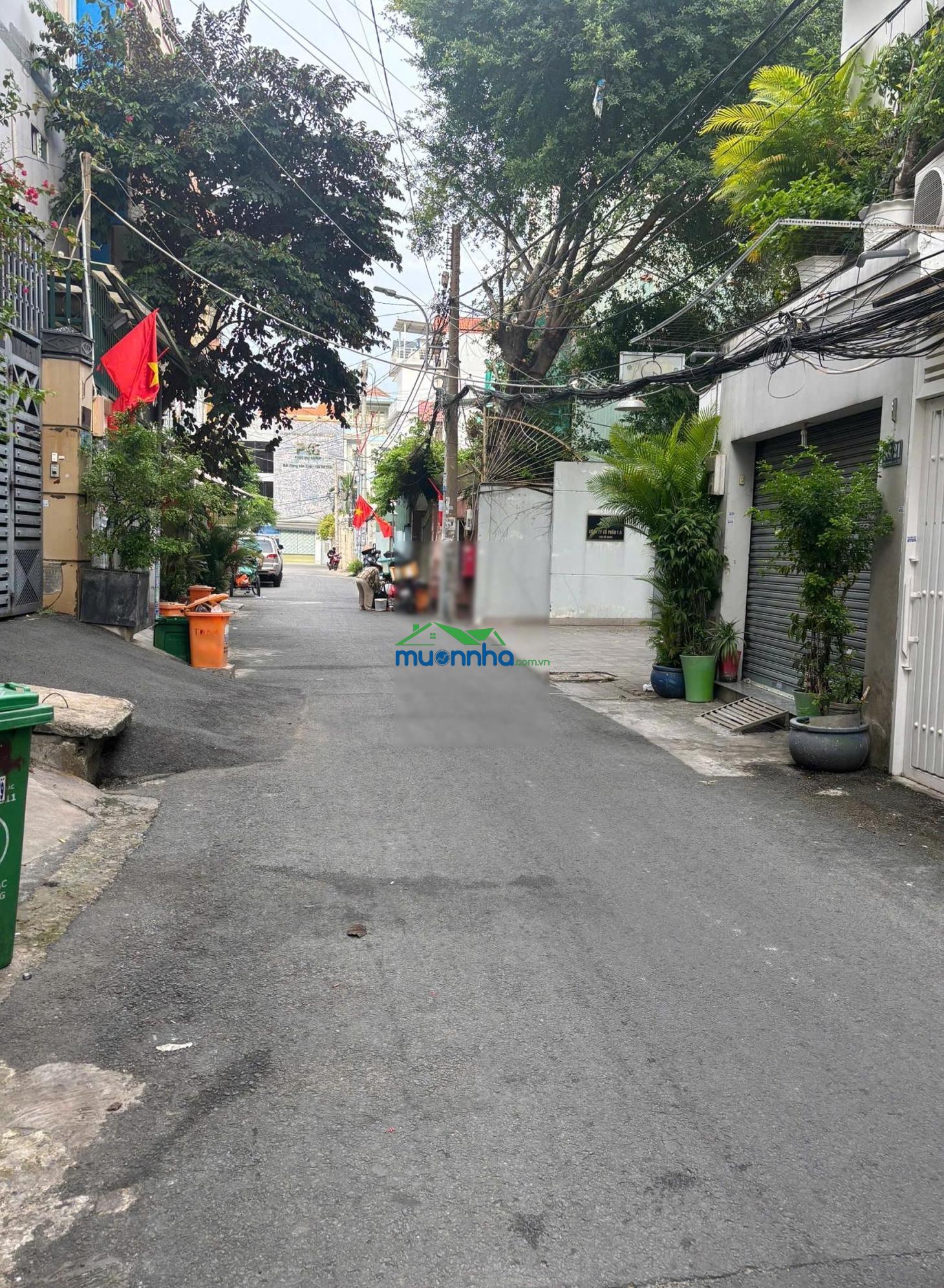 Bán nhà hẻm vip 6m trục nguyễn cửu vân, p17, bình thạnh, 4x18m, sát bên quận 1
