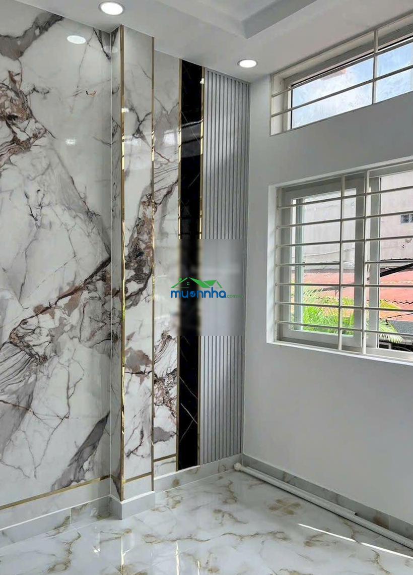 Bùi văn ba, 3 tầng mới đẹp, cách mặt tiền 20m, sang quận 1,4 chỉ 10p - 4.7 tỷ