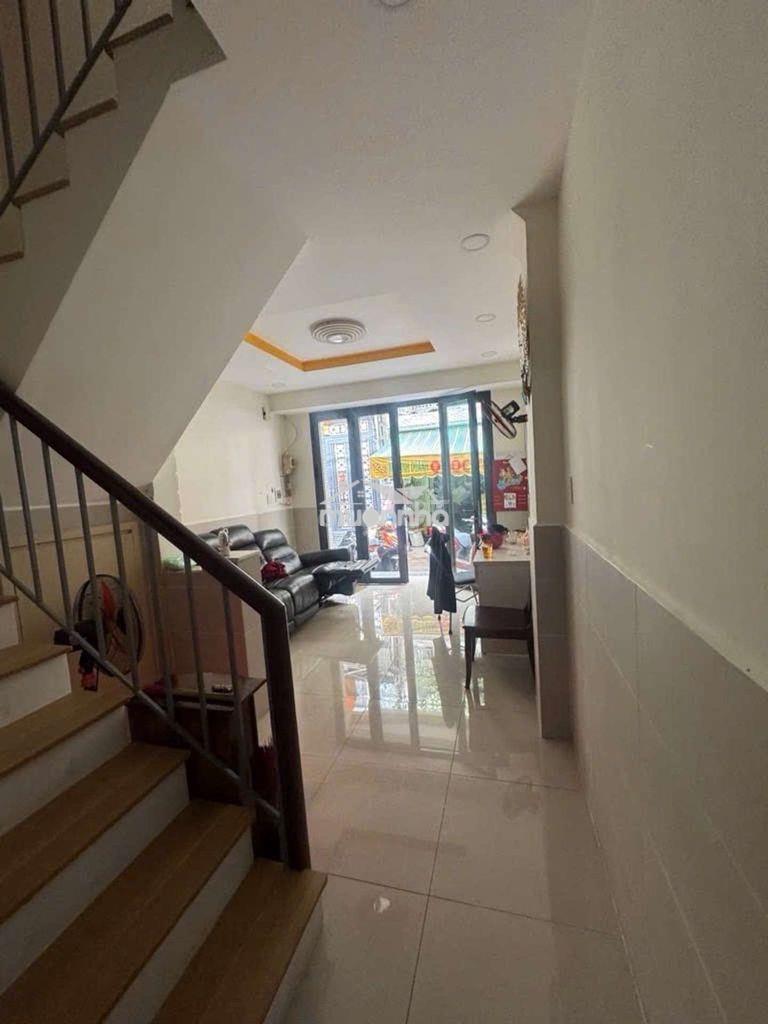 Ngay vòng xoay phú lâm q6- nhà 3 tầng- 52m2 - hẻm ôtô tránh chỉ 6. tỷ