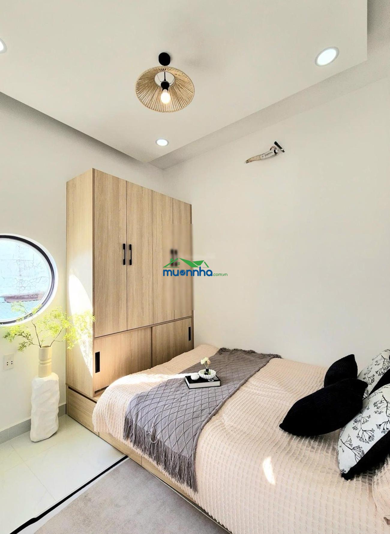 Bán nhà đường tỉnh lộ 10, gần chợ gần aeon mall hxh ( 4,2x 20m x 2tầng ) giá : nhỉnh 3 tỉ tl - 2