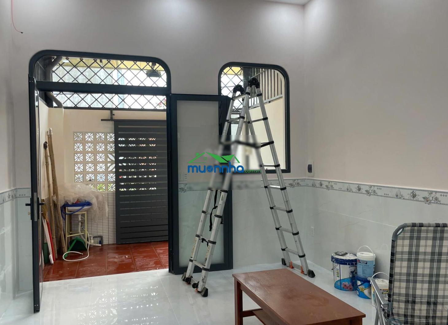 Cần bán nhà sau lưng chợ và nhà thờ trung chánh