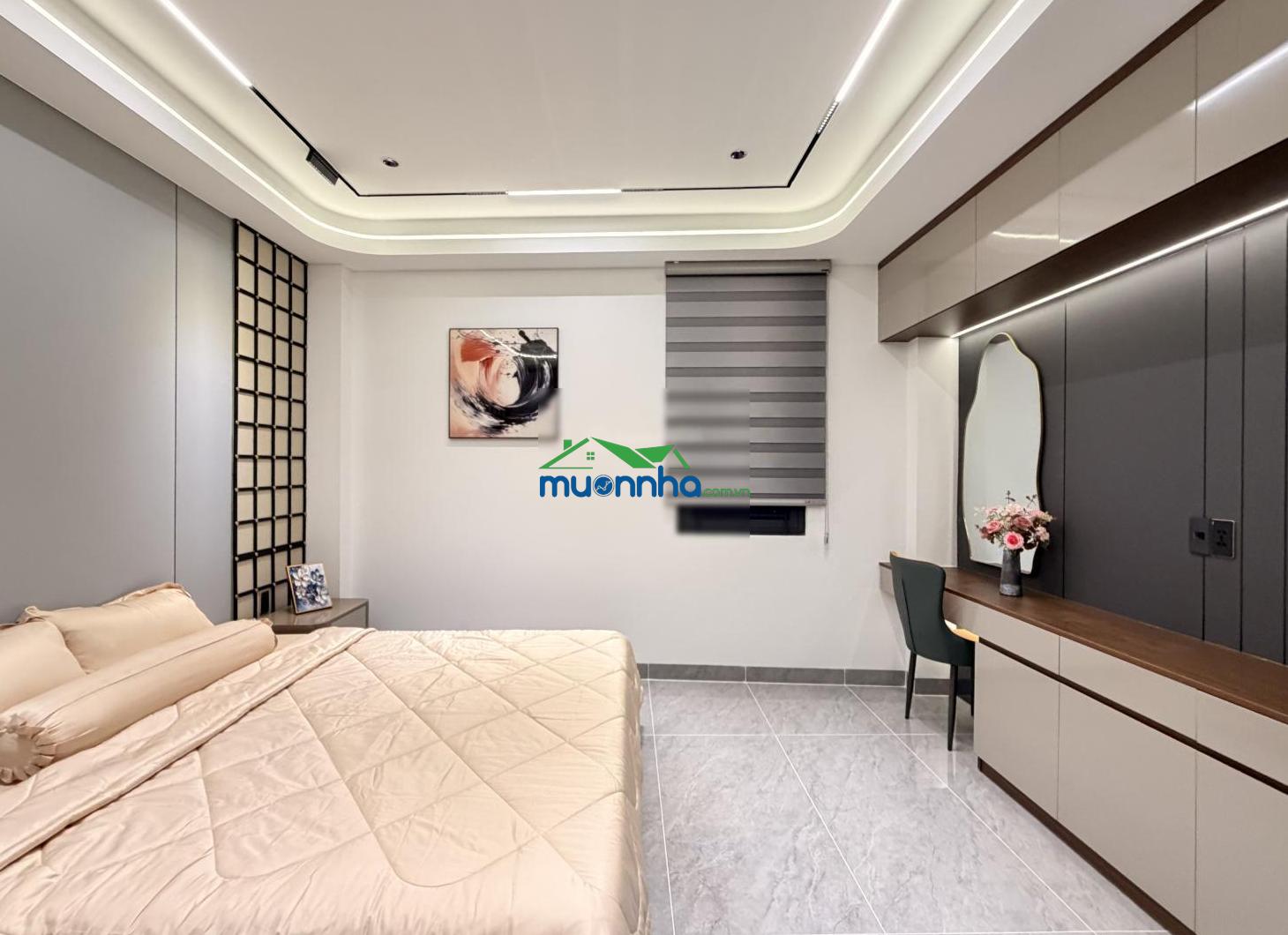 Bán nhà đẹp giá mềm gần siêu thị, thang máy 450kg, đường 8m khu an ninh trục đường phan huy ích