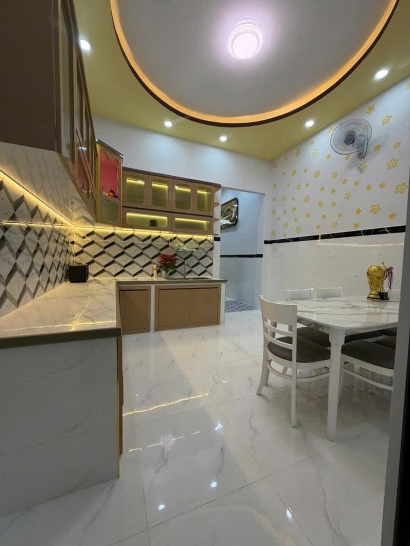 Nhỉnh 6t - tạ quang bửu q8- ngang 4.5m- nhà 4 tầng - 2