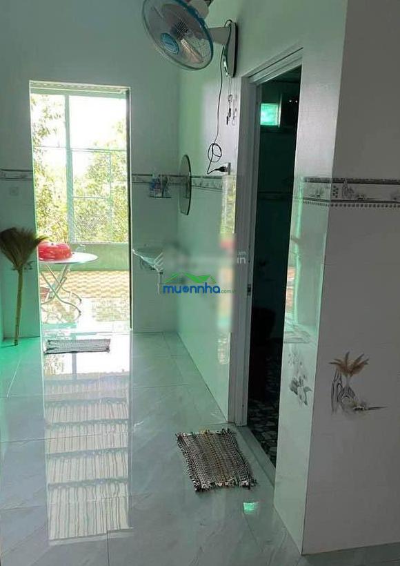 Bán nhà cấp 4 gần chợ giồng cát, tân phú trung. dt 107m2, giá 1 tỷ 5, sổ hồng riêng