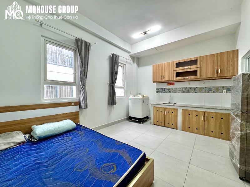 Studio thang máy, máy giặt riêng đi bộ tới đại học hutech, ngoại thương, gtvt, đường d5, ung văn khiêm, ngã tư hàng xanh