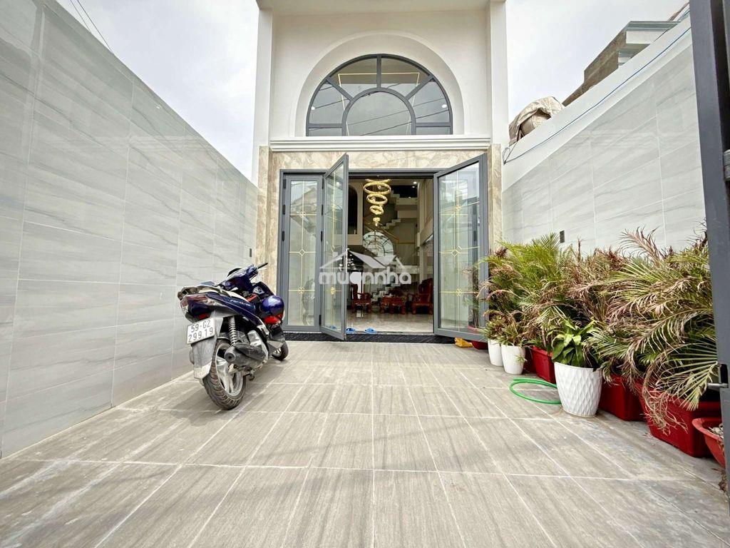 Nhà phố 4m x 26m. 5 tầng có thang máy mt đường đông hưng thuận 42 - 4