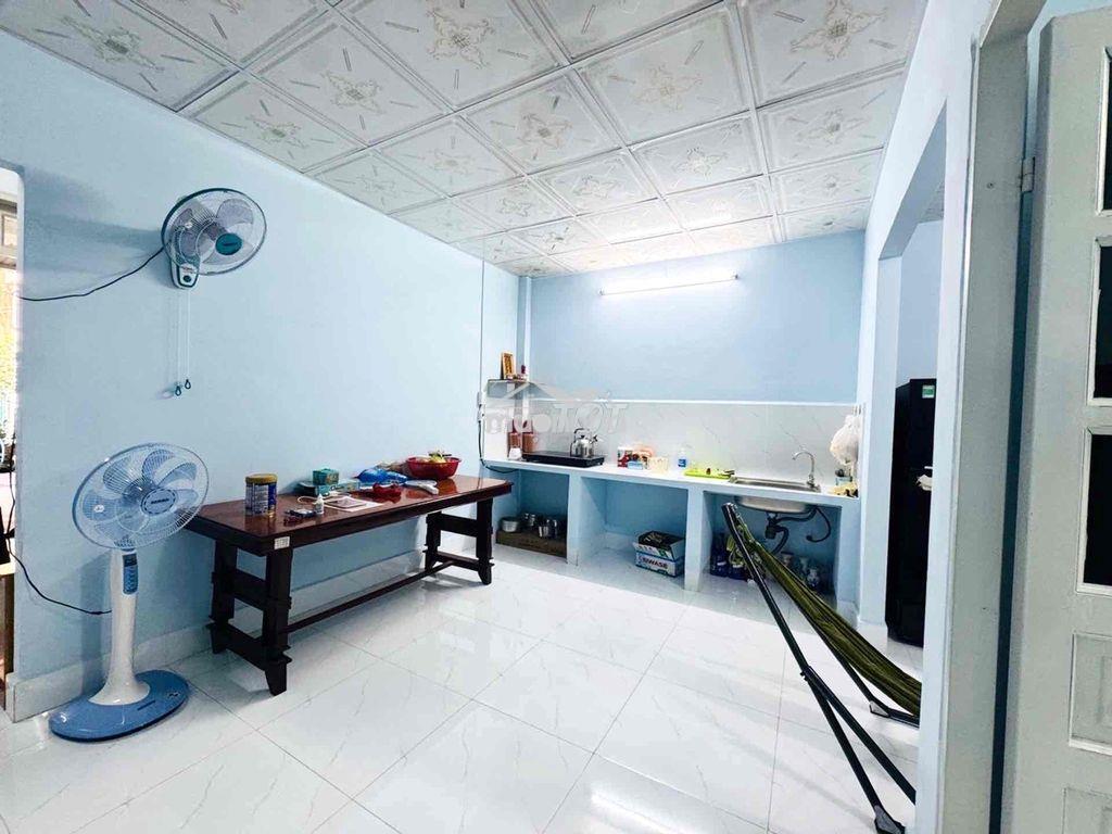 Nhà liền kề tthc dĩ an, dt 123m2, kdc đông đúc, hướng đông nam - 3