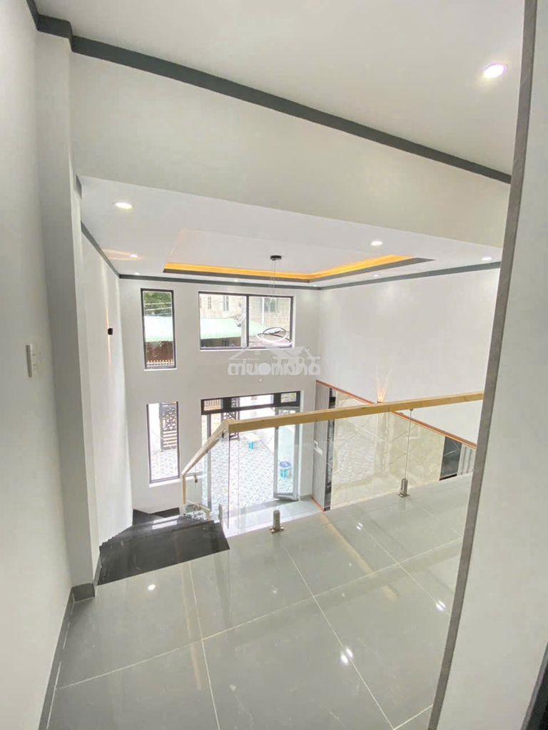 Bán gấp nhà 1 trệt 1 lửng đúc sân ôtô sổ riêng thổ cư gần cây xăng 75 - 2