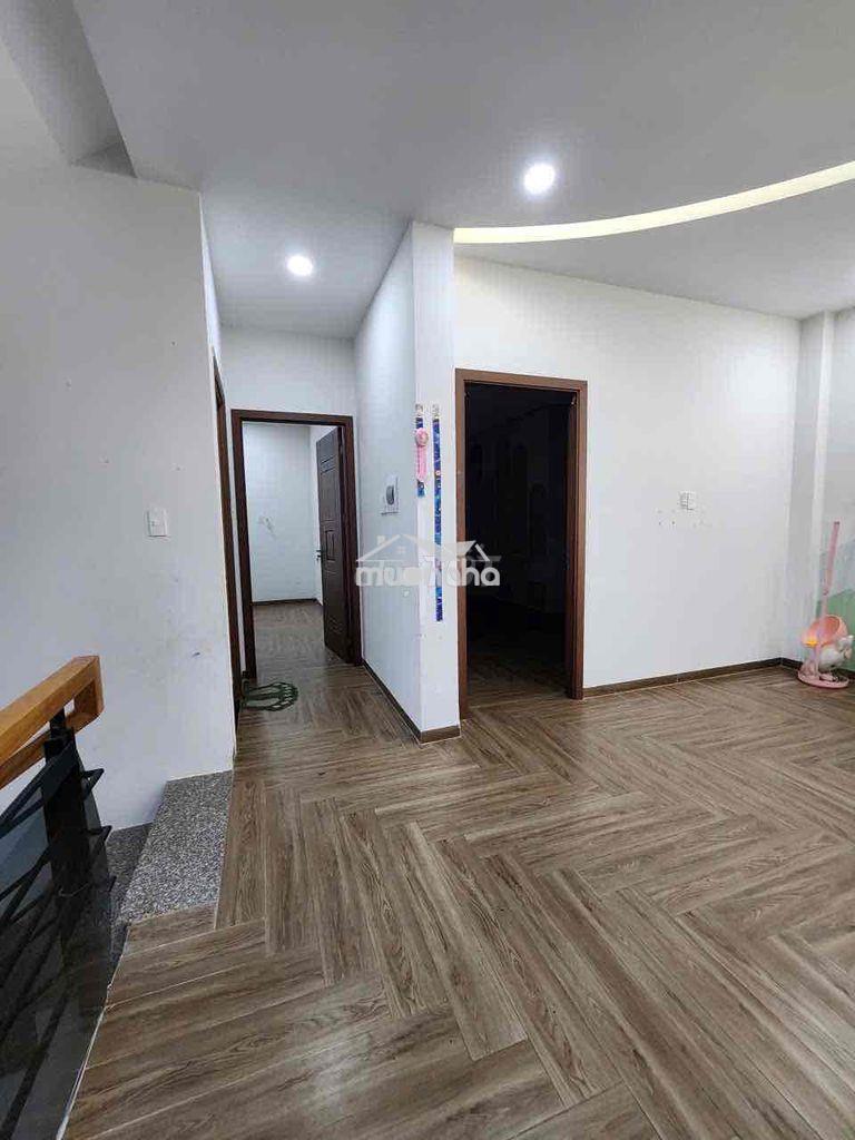 Toà nhà văn phòng - 7 x 16 - trệt 3l - tm - 3