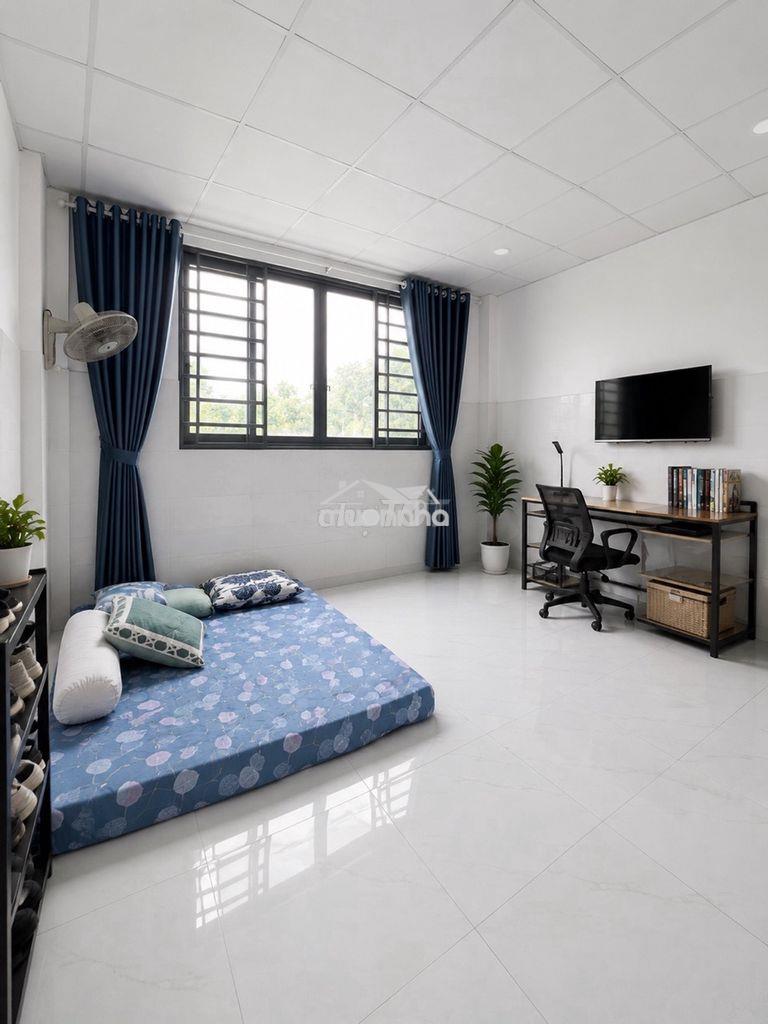 Hẻm 4m - dt sàn 60m2 - 2 lầu 2pn 2wc - ở liền - shr - 4