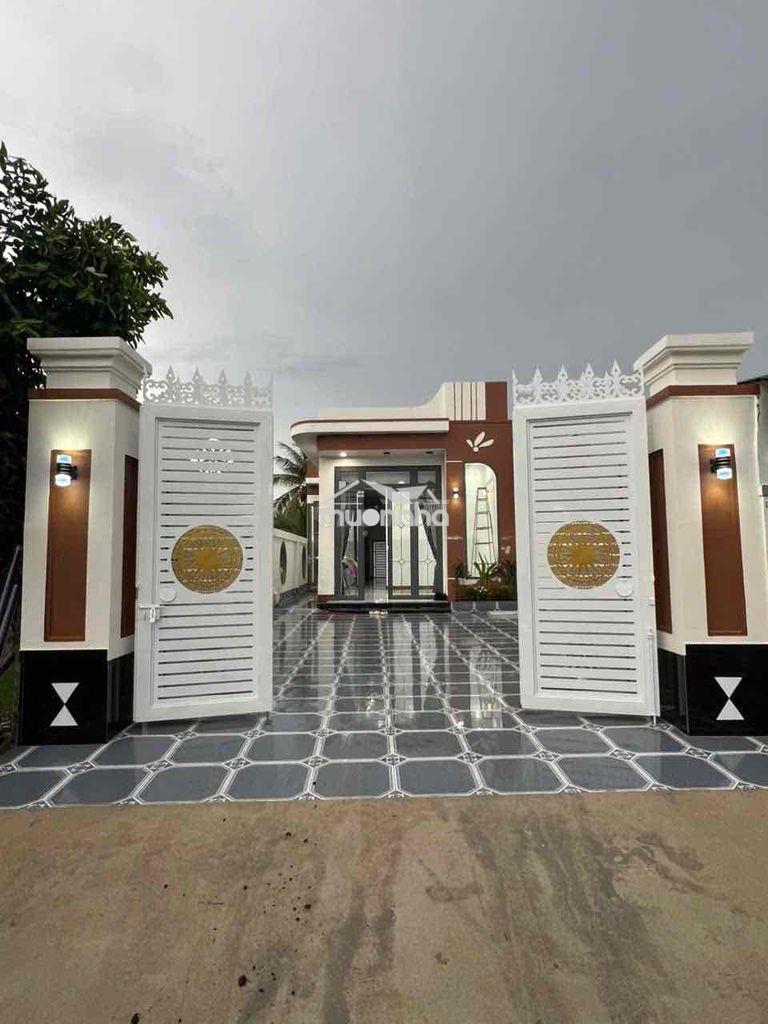 Nhà chử l, nở hậu, khu phố ninh lợi phường ninh thạnh, 2 tỷ 250 triệu