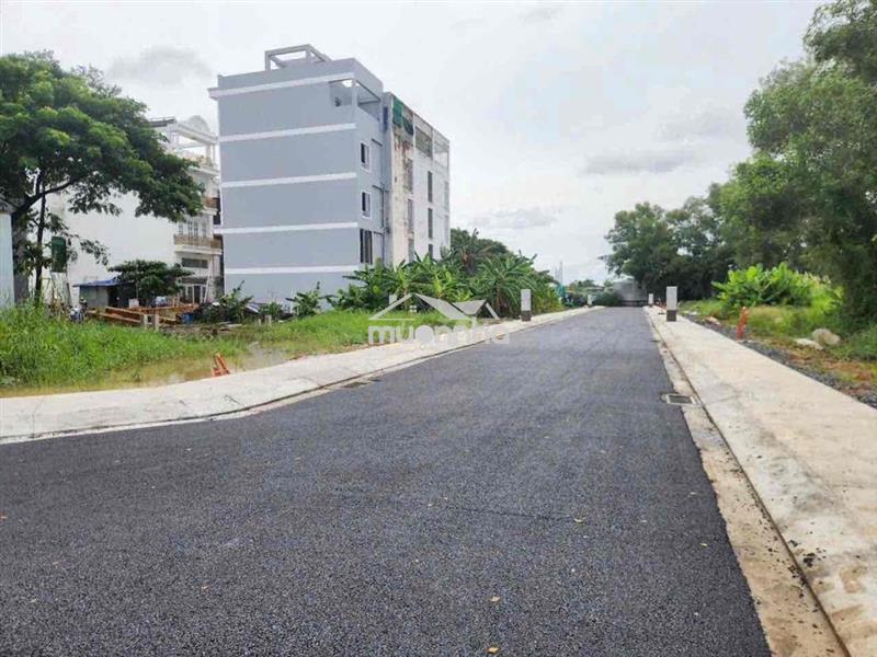 Đất ngay sân vận động hoàng quốc việt quận 7 giá cực tốt