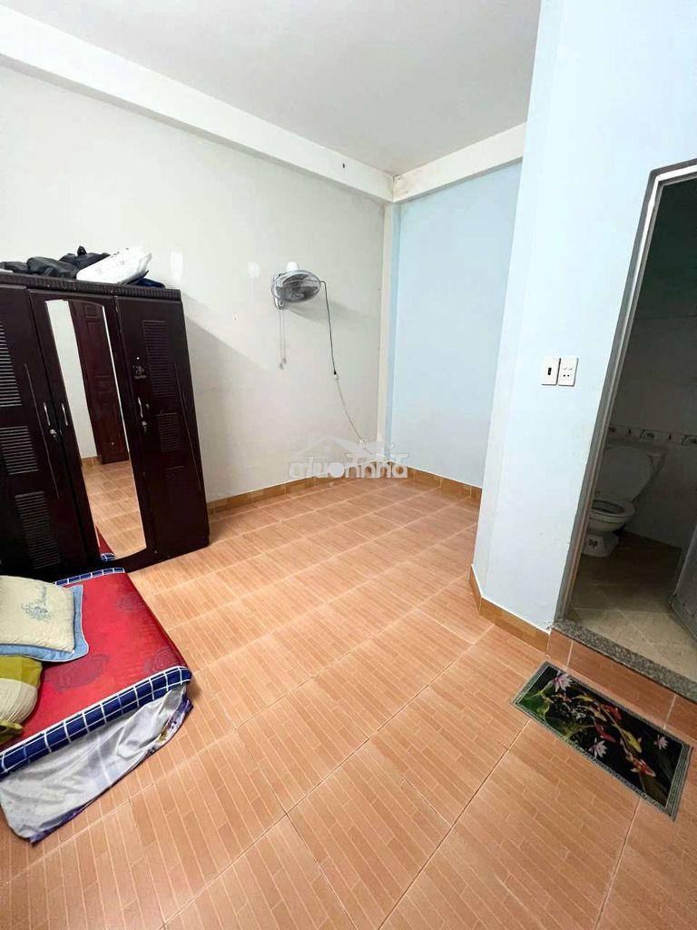 Nhà 4x16m 1 trệt 3 lầu 4pn đuoefng xe tải giá tốt - 4