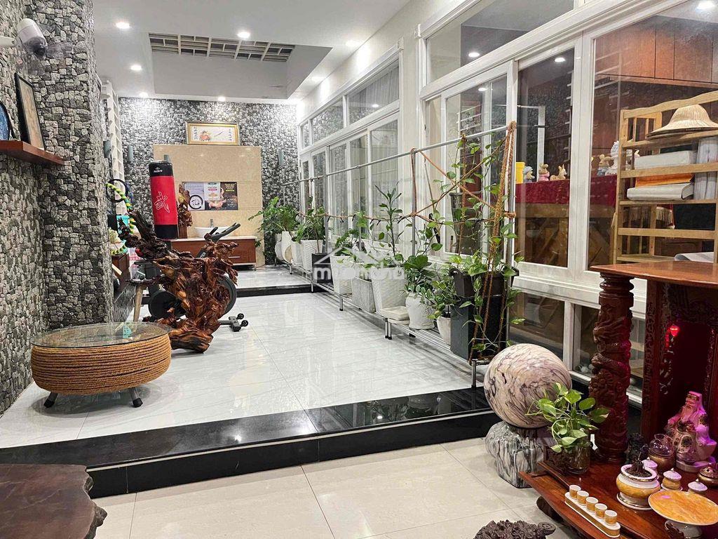 Căn hộ biệt thự trung tâm - 2
