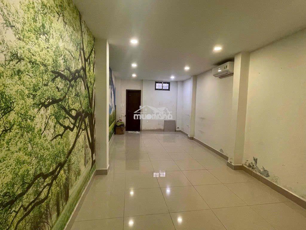 Cho thuê nhà hxh phan đăng lưu qpn, dt 4.2x20m, trệt 3 lầu, giá 40tr - 3