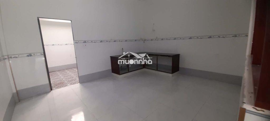 Bán nhà 5m x 20m hẻm xe hơi gần chợ bình chánh - 3