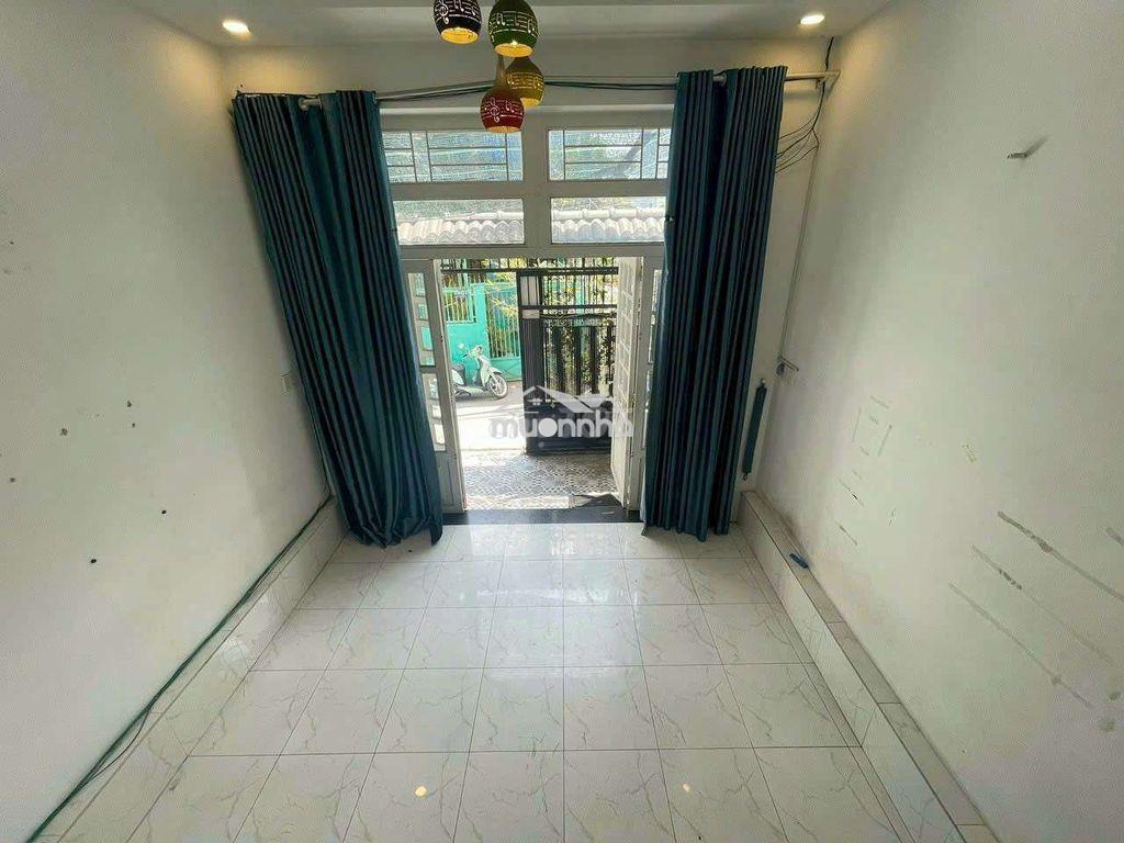 Cho thuê nhà nguyên căn đường phú thuận có sẵn 2 máy lạnh  - 3
