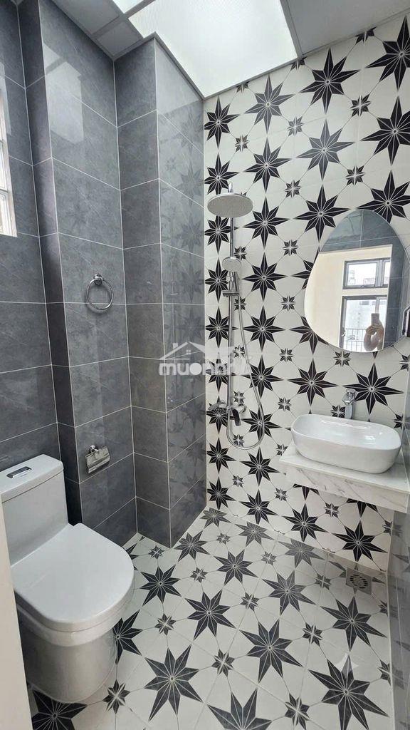 Cho thuê duplex mới xây | full nội thất | ban công lớn | 5,5 triệu - 2