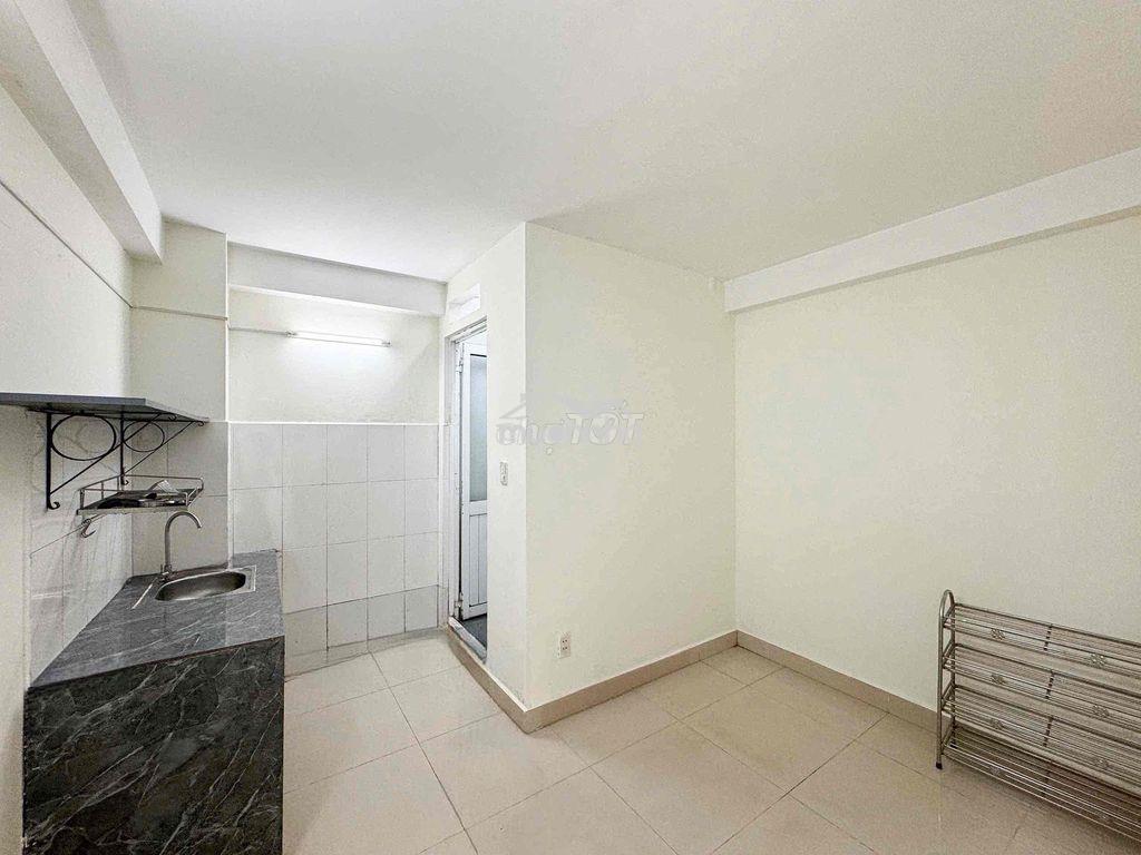 Phòng đẹp chính chủ , ngay đại học tđt , tài chính mkt , - 3