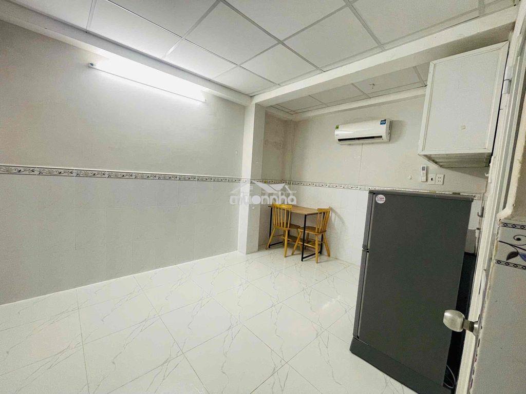 🏡 Phòng trọ cao cấp - thang máy gần iuh và hồng đức - 2