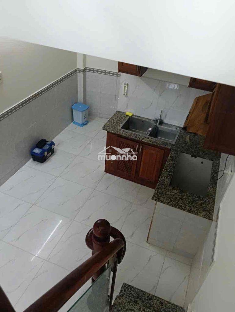 Nhà trống dọn vào liền a  cần cho thuê nhà nguyên căn mặt tiền hẻm 214 - 4