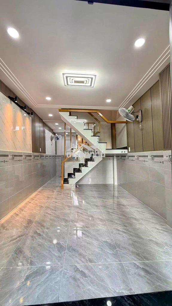 Bán nhà mới 28,8m2 tổng dtsd 58m2. 1 lầu 2pn2wc. metro q12