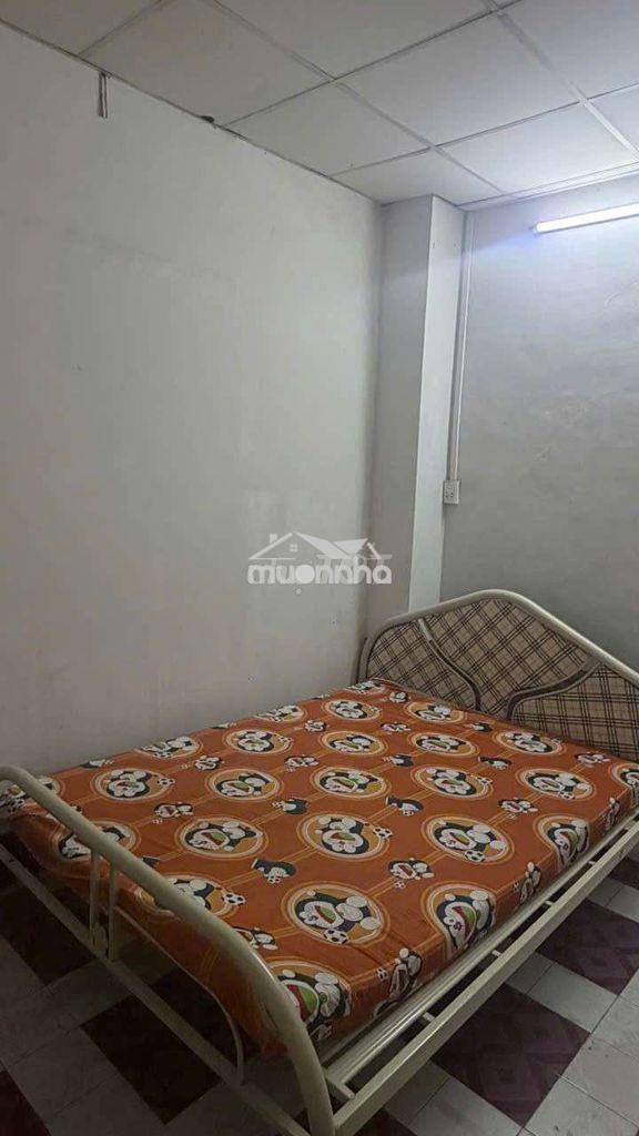 Cho thuê tầng trệt - 3