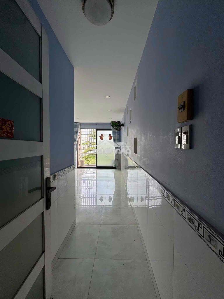 Cho thuê chcc- 60m2- 2pn + wc-có nội thất- lý chiêu hoàng,q6- 6tr - 3