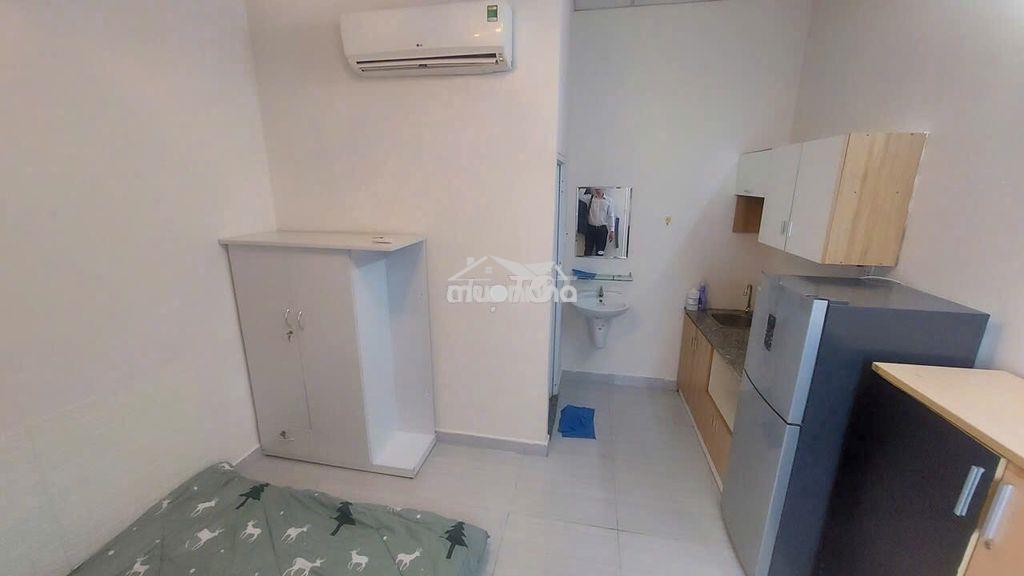 Phòng full nội thất  cmt8 q3 giá 4tr3  - 4