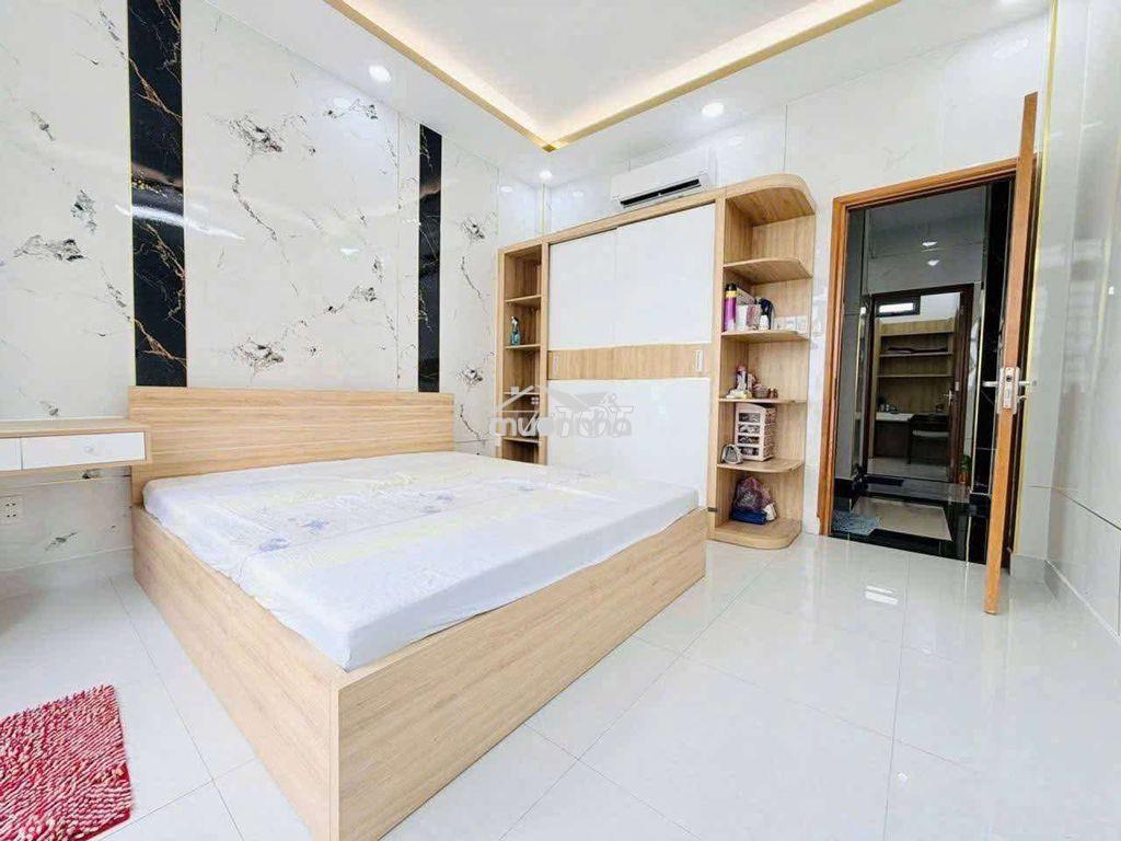 156/2 âu dương lân hẻm xe hơi 6m.dt.4x16m 1 trệt 2 lầu 3 phòng  - 2