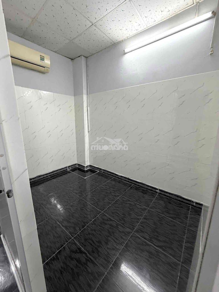 Cho thuê nhà nguyên căn đường quang trung ngay hoa lư - chỉ 5tr - 3