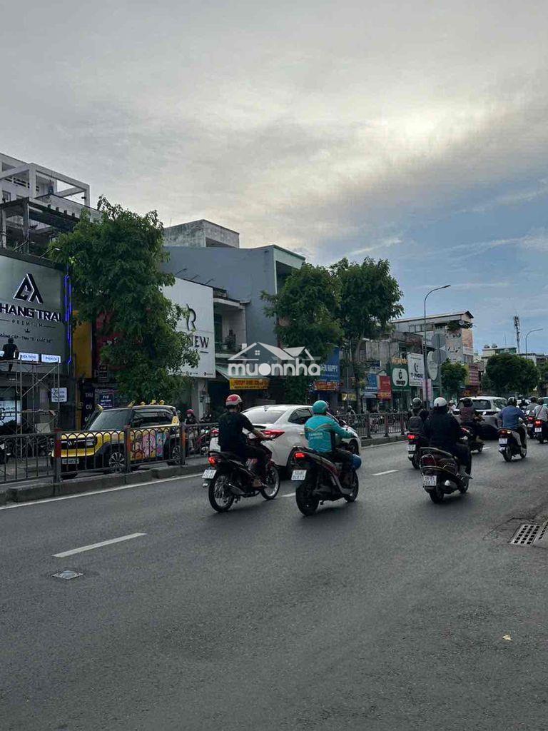 Ngay chuyến metro 2 ,hxh thông sát mặt tiền cách mạng tháng 8