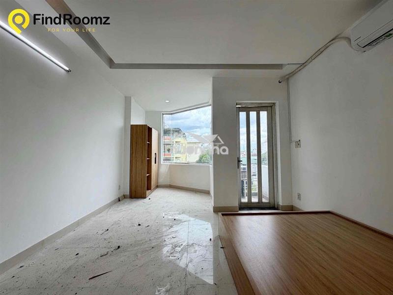 Studio thoáng ngay lotter mart nguyễn văn lượng