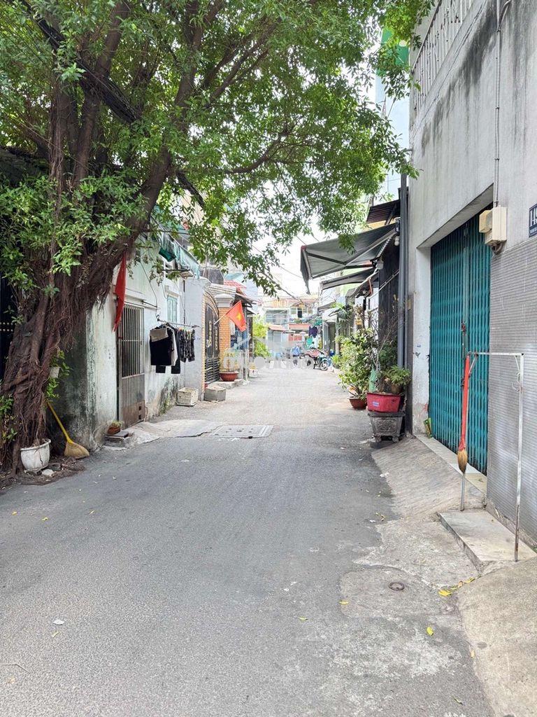 Nhà giáp chợ hoa đầm sen quận 11 , 63m2 , hẻm xe hơi thông - 4