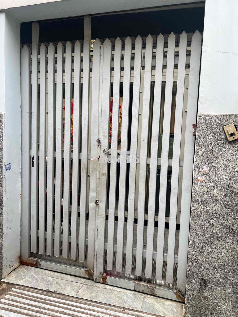 Nhà chính chủ. có sẵn hợp đồng thuê 20tr 1 tháng - 2