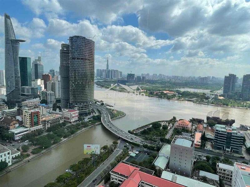 Cho thuê căn góc saigon royal