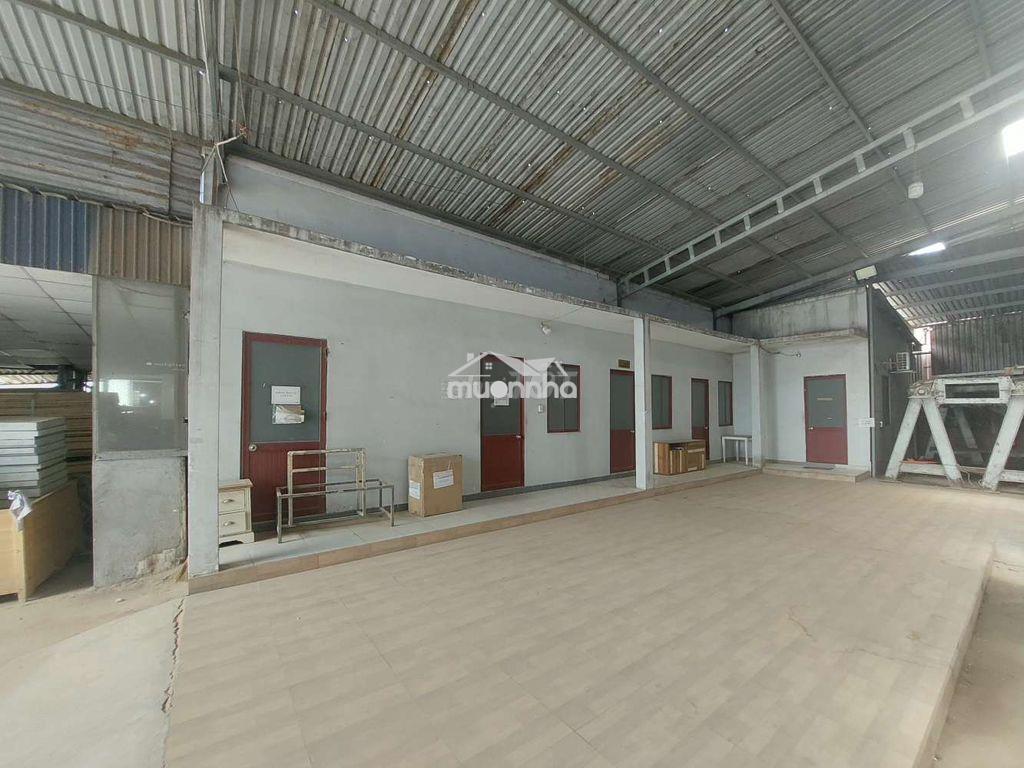 Cho thuê xưởng 2500m2.có sẵn chuyền sơn.gần khu cn nam tân uyên,bd - 3