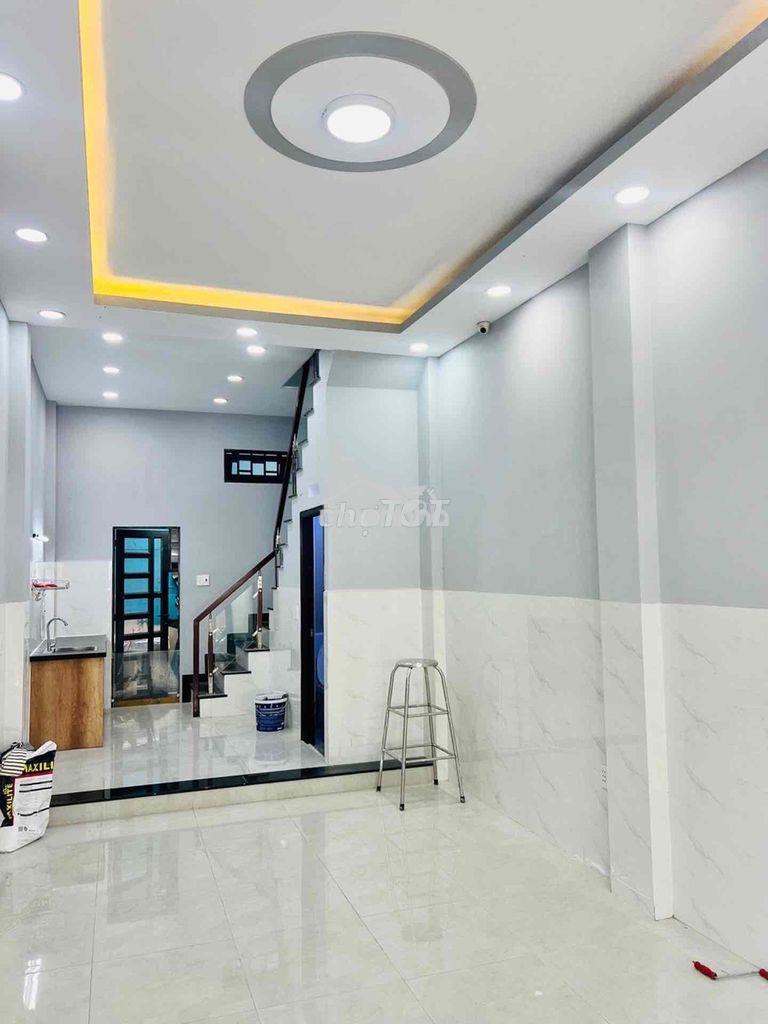 Nhà mặt tiền hẻm, đường 8m, 2 tầng, 35m2, 2 phòng ngủ,minh phụng, q.11 - 2