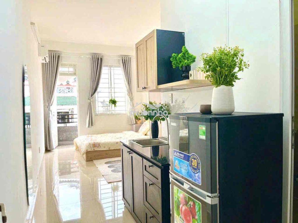 Chốt 4tr5 studio ban công siêu thoáng ngay vòng xoay cống quỳnh - 2