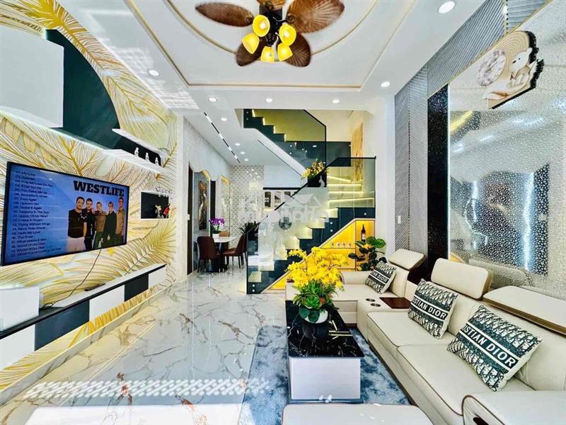 Mặt tiền hẻm kinh doanh siêu đỉnh q10, hxh quay đầu, nhà mới đẹp.