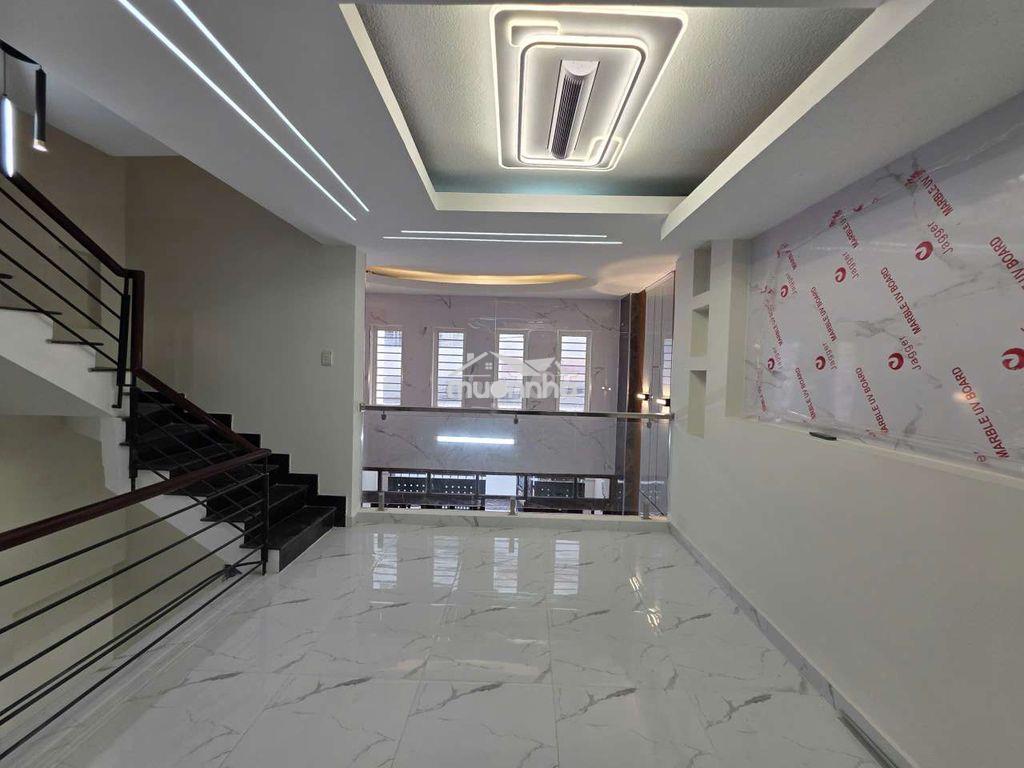 Bán nhà hẻm xe tải thông 568/5a lạc long quân p5 quận 11. 2 lầu st - 4
