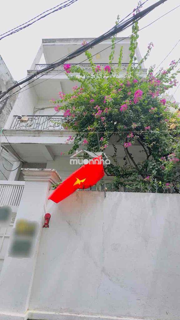 Chdv 3 tầng cc thu nhập cao đối diện đh ngoại thương d5 130m2 đất,