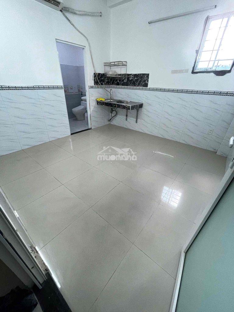 Cho thuê phòng mặt tiền đường an dương vương - 2
