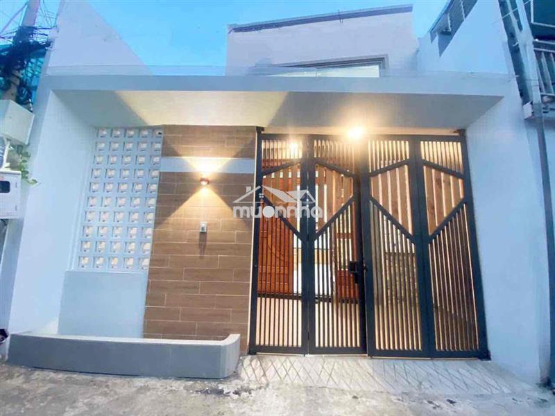 Nhà đẹp 2tầng 3pn nội thất như hình gần đỗ xuân hợp q9