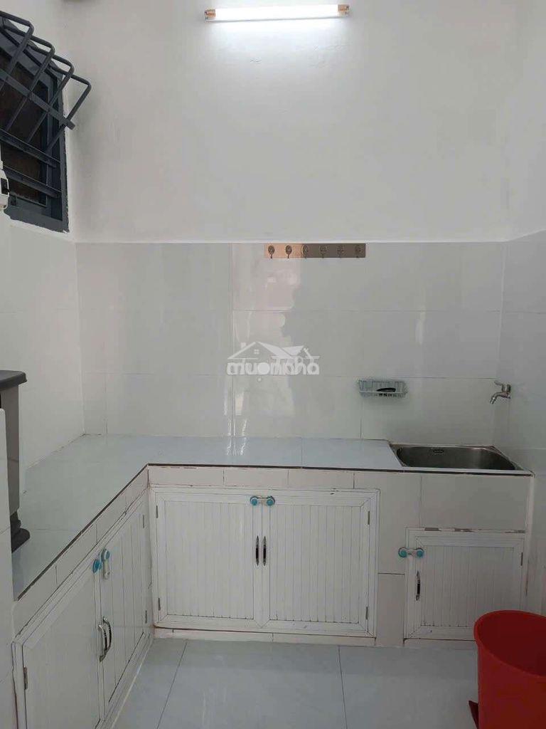 🏠🏠 Cho thuê căn hộ chung cư đường nguyễn biểu, q5
💢 - 2